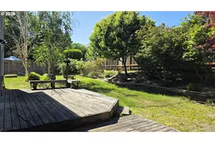 2419 NW Anthony Ct, McMinnville, OR 97128 - Photo 7