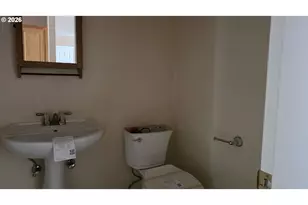 2419 NW Anthony Ct, McMinnville, OR 97128 - Photo 17
