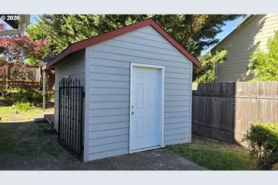 2419 NW Anthony Ct, McMinnville, OR 97128 - Photo 3