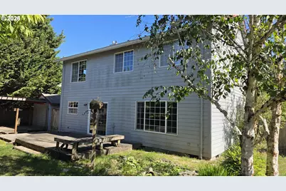 2419 NW Anthony Ct, McMinnville, OR 97128 - Photo 9