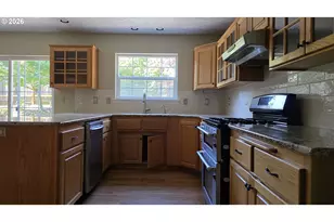 2419 NW Anthony Ct, McMinnville, OR 97128 - Photo 23