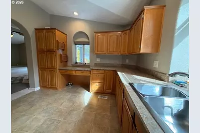 212 Munsel Creek Loop, Florence, OR 97439 - Photo 9