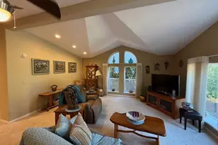 212 Munsel Creek Loop, Florence, OR 97439 - Photo 3