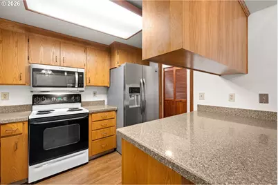 14811 NE Sacramento St #92, Portland, OR 97230 - Photo 9