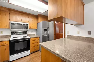 14811 NE Sacramento St, Portland, OR 97230 - Photo 9