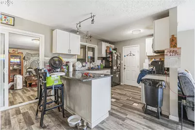 2411 Burcham St, Kelso, WA 98626 - Photo 11