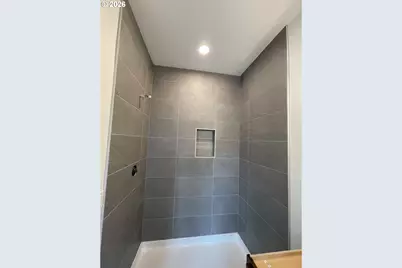 20671 NE Thompson Ter, Fairview, OR 97024 - Photo 5