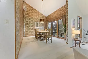 15643 NE Siskiyou Ct, Portland, OR 97230 - Photo 7