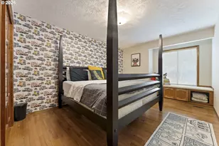 15643 NE Siskiyou Ct, Portland, OR 97230 - Photo 31