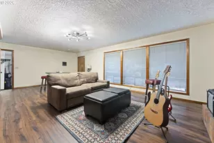 15643 NE Siskiyou Ct, Portland, OR 97230 - Photo 39