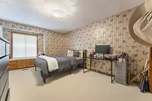 15643 NE Siskiyou Ct, Portland, OR 97230 - Photo 29
