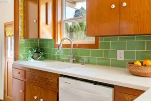 15910 SE Oatfield Rd, Milwaukie, OR 97267 - Photo 17