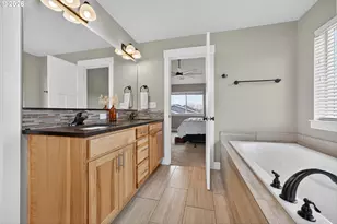 1706 NW 26th Ave, Battle Ground, WA 98604 - Photo 29