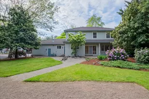 3471 Lakeside Dr, Eugene, OR 97401 - Photo 43