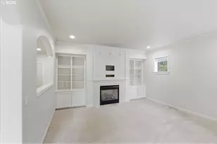 3471 Lakeside Dr, Eugene, OR 97401 - Photo 7