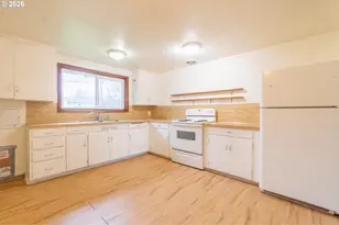 2749 Hilyard St, Eugene, OR 97405 - Photo 23