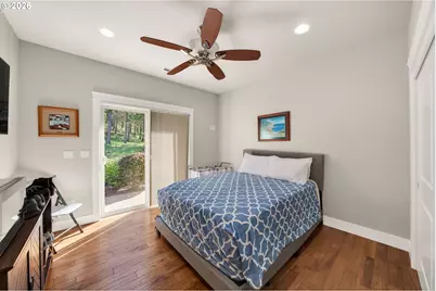 585 Pegasus Ln, Roseburg, OR 97471 - Photo 21