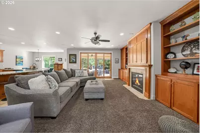 585 Pegasus Ln, Roseburg, OR 97471 - Photo 7