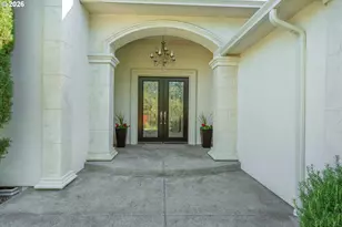 585 Pegasus Ln, Roseburg, OR 97471 - Photo 5