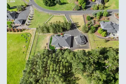 585 Pegasus Ln, Roseburg, OR 97471 - Photo 43
