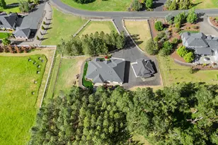 585 Pegasus Ln, Roseburg, OR 97471 - Photo 43