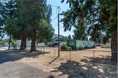 340 Fifth St, Dillard, OR 97432 - Photo 25