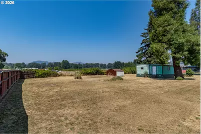 340 Fifth St, Dillard, OR 97432 - Photo 5
