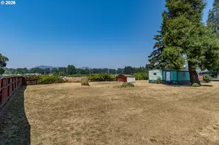 340 5th St, Dillard, OR 97432 - Photo 5