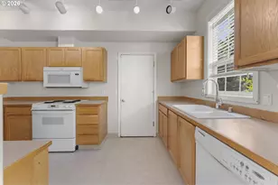13210 SE 7th St, Vancouver, WA 98683 - Photo 7