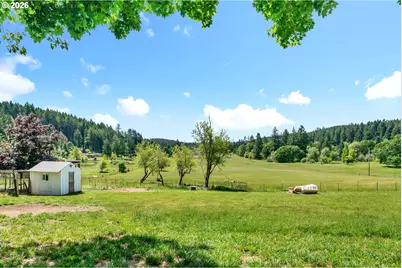 25014 Hall Rd, Cheshire, OR 97419 - Photo 39