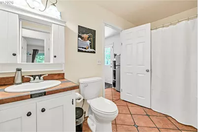 25014 Hall Rd, Cheshire, OR 97419 - Photo 13