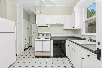 3955 SE Madison St, Portland, OR 97214 - Photo 15