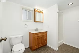 3955 SE Madison St, Portland, OR 97214 - Photo 23