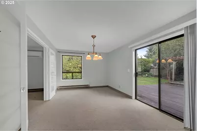 1665 Evergreen Dr, Eugene, OR 97404 - Photo 15