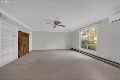 1665 Evergreen Dr, Eugene, OR 97404 - Photo 13