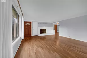 1665 Evergreen Dr, Eugene, OR 97404 - Photo 5
