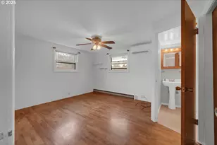 1665 Evergreen Dr, Eugene, OR 97404 - Photo 17