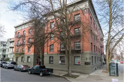 2109 NW Irving St #407, Portland, OR 97210 - Photo 1