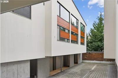 245 SW Meade St #C3, Portland, OR 97201 - Photo 37