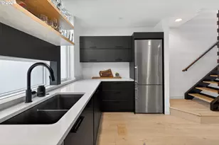 245 SW Meade St, Portland, OR 97201 - Photo 21