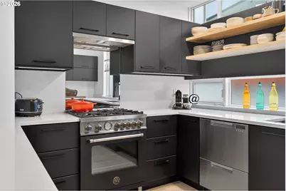 245 SW Meade St #C3, Portland, OR 97201 - Photo 19