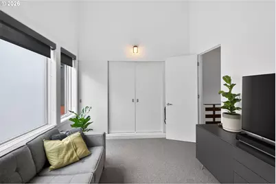 245 SW Meade St #C3, Portland, OR 97201 - Photo 35