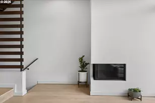 245 SW Meade St, Portland, OR 97201 - Photo 7