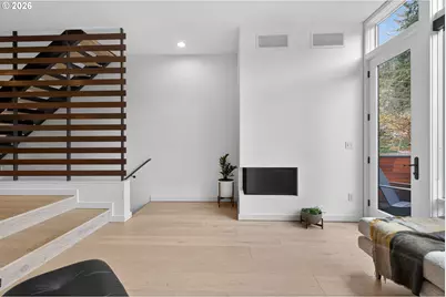 245 SW Meade St #C3, Portland, OR 97201 - Photo 11