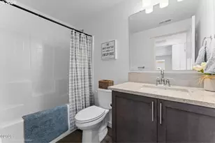 25 SW Johnson St, Depoe Bay, OR 97341 - Photo 11