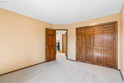 2107 Club House Dr, West Linn, OR 97068 - Photo 37