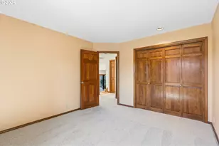2107 Club House Dr, West Linn, OR 97068 - Photo 37