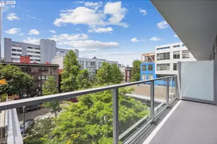 1221 SW 10th Ave, Portland, OR 97205 - Photo 9