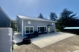 33050 Hillside Acres Rd, Gold Beach, OR 97444 - Photo 3