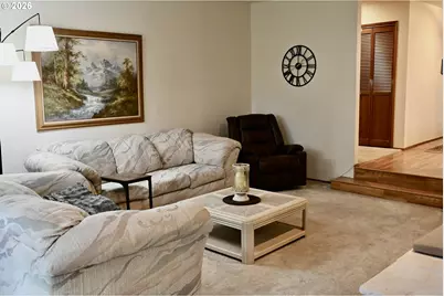 3268 SE 153rd Ave, Portland, OR 97236 - Photo 5